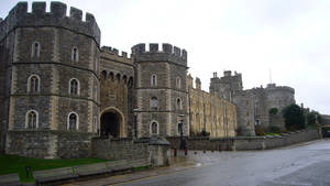 Road Along Windsor Castle Desktop Wallpaper