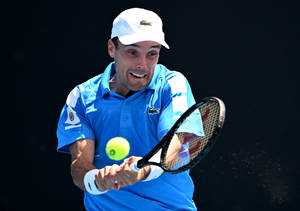 Roberto Bautista Agut Hit The Ball Wallpaper