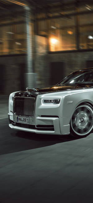 Rolls-royce 4k Phantom In Warehouse Wallpaper