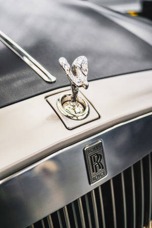 Rolls-royce 4k Spirit Of Ecstasy On Hood Wallpaper