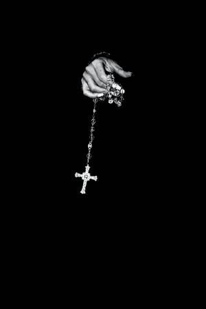 Rosary In Black Screen Wallpaper