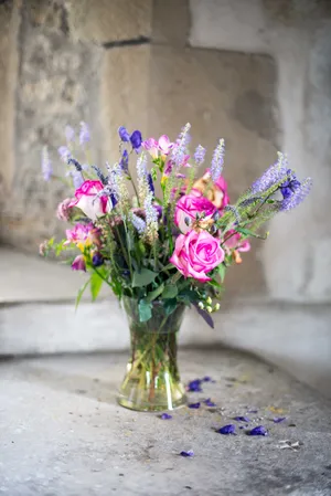 Rose And Lavender In Vase On Street Wallpaper