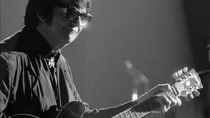 Roy Orbison Black And White Live Performance Wallpaper