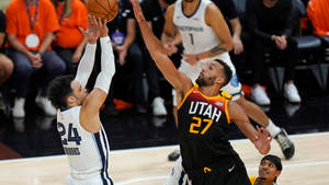 Rudy Gobert Block Against Brooks Wallpaper