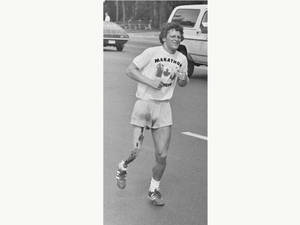 Running Terry Fox Grayscale Wallpaper