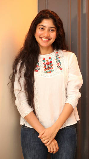 Sai Pallavi Simple Style Wallpaper