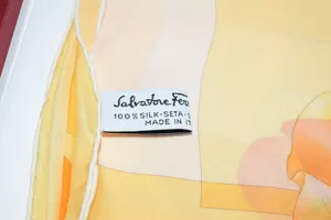 Salvatore Ferragamo Silk Cloth Wallpaper