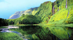 Santo Isidro Mountain Portugal Wallpaper