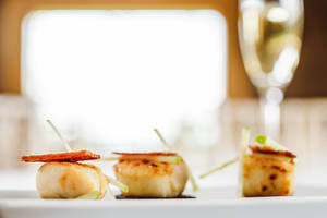 Scallops On Fancy White Table Wallpaper