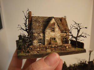 Scary Home Miniature Wallpaper