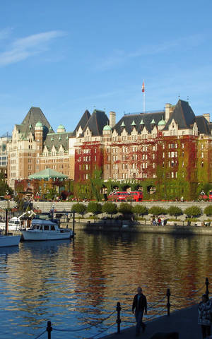 Scenic View Of Victoria Harbour In Canada Wallpaper