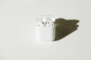 Second Gen White Airpods Wallpaper