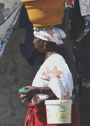 Senegal Woman With Jar Wallpaper