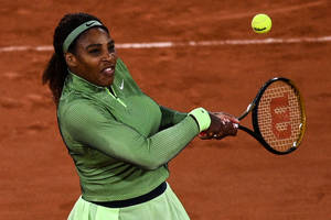 Serena Williams Wilson Racket Wallpaper