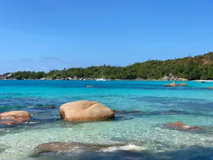 Seychelles Baie Saint Anne Wallpaper