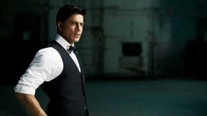 Shah Rukh Khan Gq Vest Outfit Wallpaper