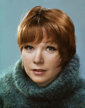 Shirley Maclaine Young Red Hair Wallpaper