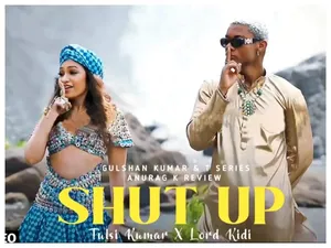 Shut Up Tulsi And Kidi Pose Wallpaper