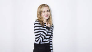 Shy Actress Kiernan Shipka Wallpaper