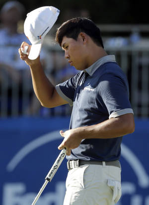 Si Woo Kim Removing His Cap Wallpaper