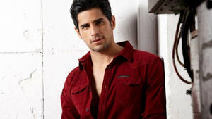 Sidharth Malhotra Unbuttoned Shirt Wallpaper