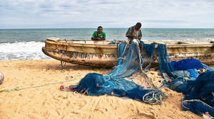 Simple Togo Fishermen Wallpaper