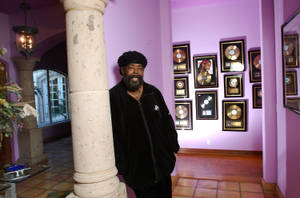 Singer Barry White Album Museum Wallpaper