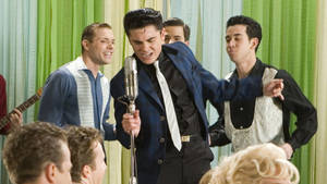 Singing Zac Efron In Hairspray Wallpaper