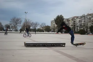 Skateboard Fall Off Wallpaper