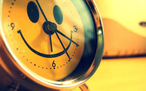 Smiley Happy Face Clock Wallpaper