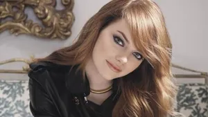 Smiling Emma Stone Wallpaper
