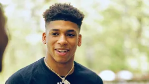 Smiling Nle Choppa Wallpaper