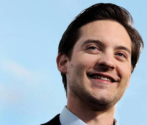 Smiling Tobey Maguire Wallpaper