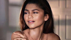 Smiling Zendaya Beautiful Actress Hd Wallpaper