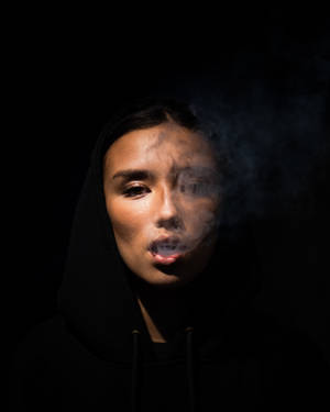 Smoking Woman Black Aesthetic Wallpaper