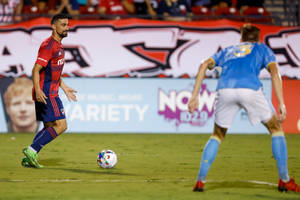 Soccer Player Sebastian Lletget Wallpaper