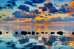 Soothing Serenity Of A Glorious Sunset Wallpaper