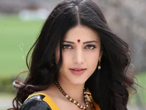 South Heroine Shruti Hassan Wallpaper