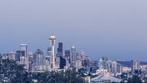 Space Needle Gray Sky Seattle Wallpaper