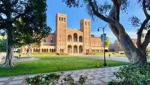 Spend Your Mornings Walking Through Ucla's Stunning Campus Wallpaper