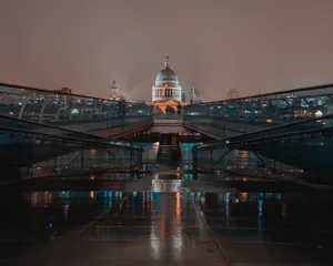St Paul Millennium Bridge Rainy Night Wallpaper