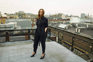Stella Mccartney At A Rooftop Wallpaper