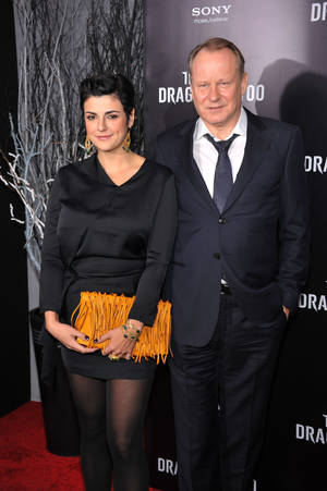 Stellan Skarsgård At The Girl With The Dragon Tattoo Premiere Wallpaper