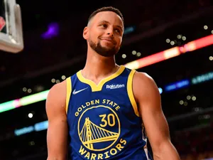 Steph Curry With Subtle Smile Wallpaper