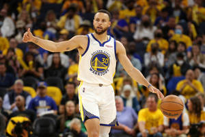 Steph Curry With Thumb Signal Wallpaper