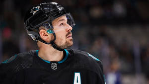 Stunning Side View Of Tomas Hertl Wallpaper