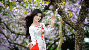 Stylish Chinese Cute Girl Wallpaper
