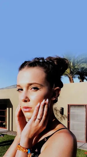Summer Girl Millie Bobby Brown Wallpaper