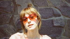 Sun-kissed Rocker Hayley Williams Wallpaper