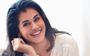 Taapsee Pannu Happy Photo Wallpaper